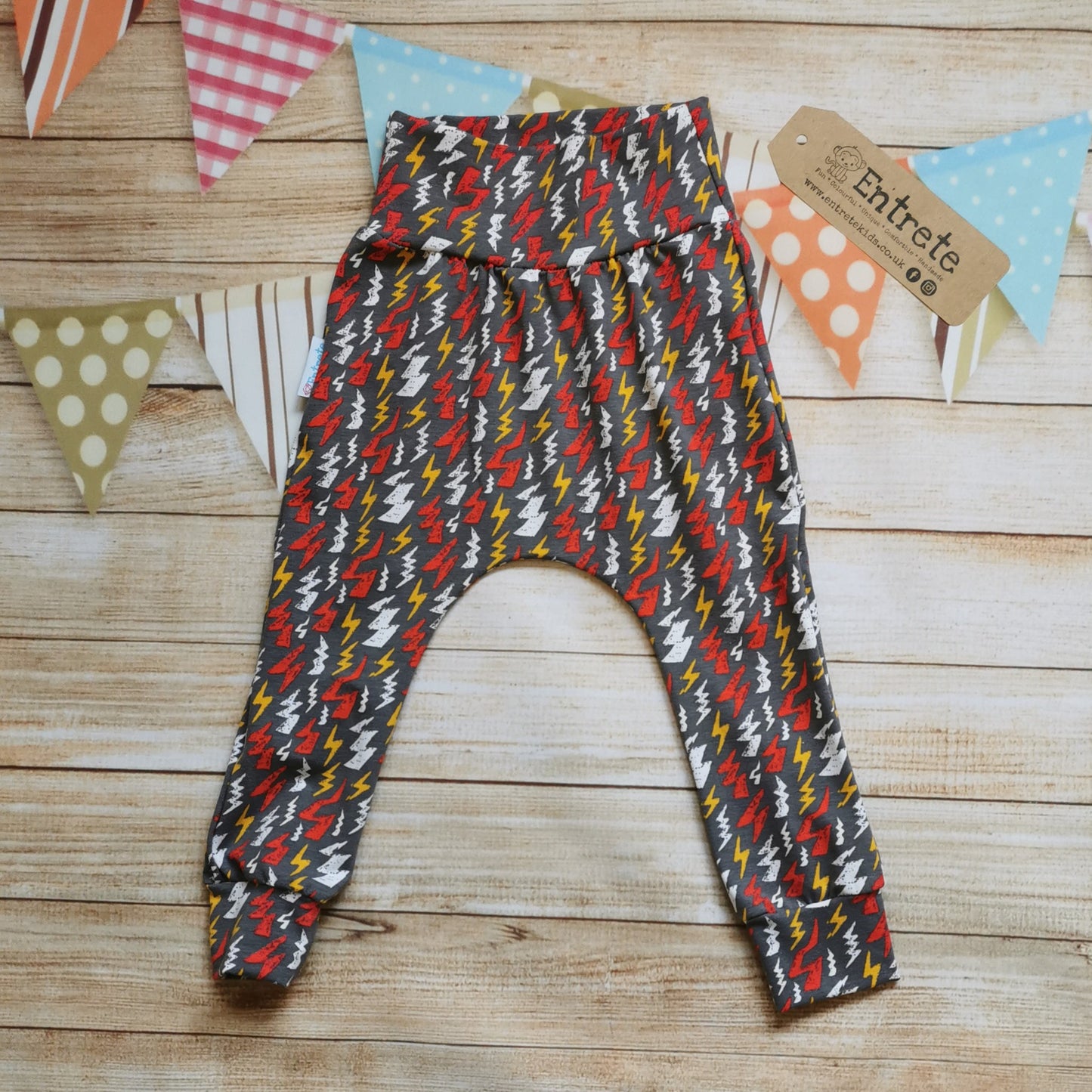 Fun, glow in the dark grey lightning bolt toddler and babies harem pants. 