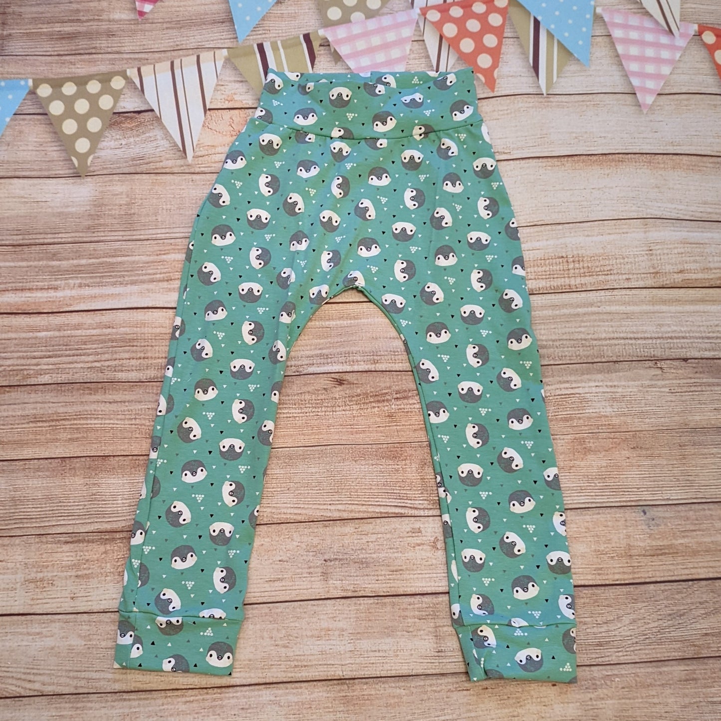 Adorable mint penguins organic harem pants. Handmade using organic mint penguins cotton jersey.